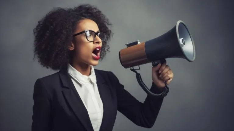 imagen conceptual para expresar que las empresas no tienen opiniones, las personas sí